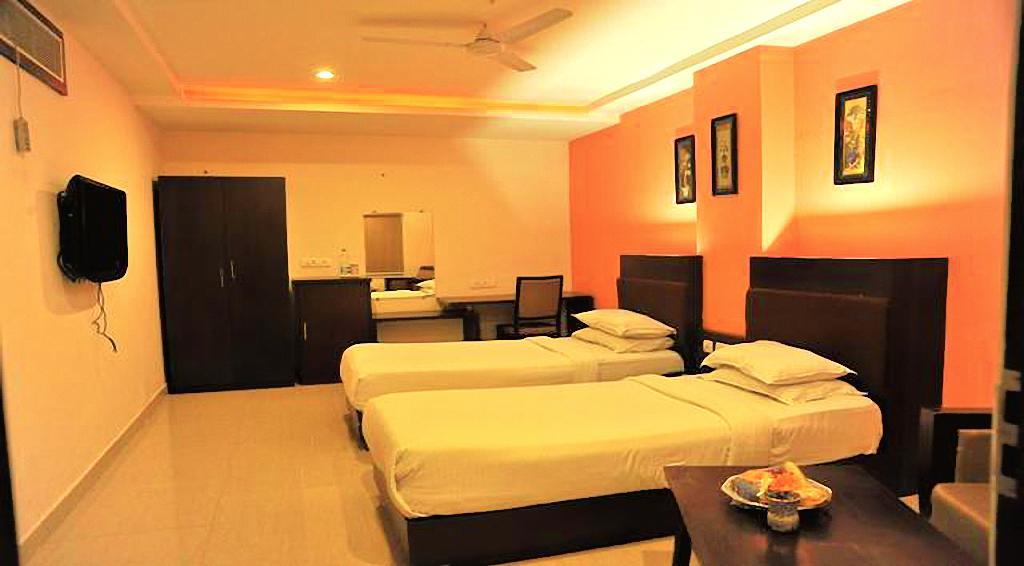Hotel Central Park Ongole Dış mekan fotoğraf