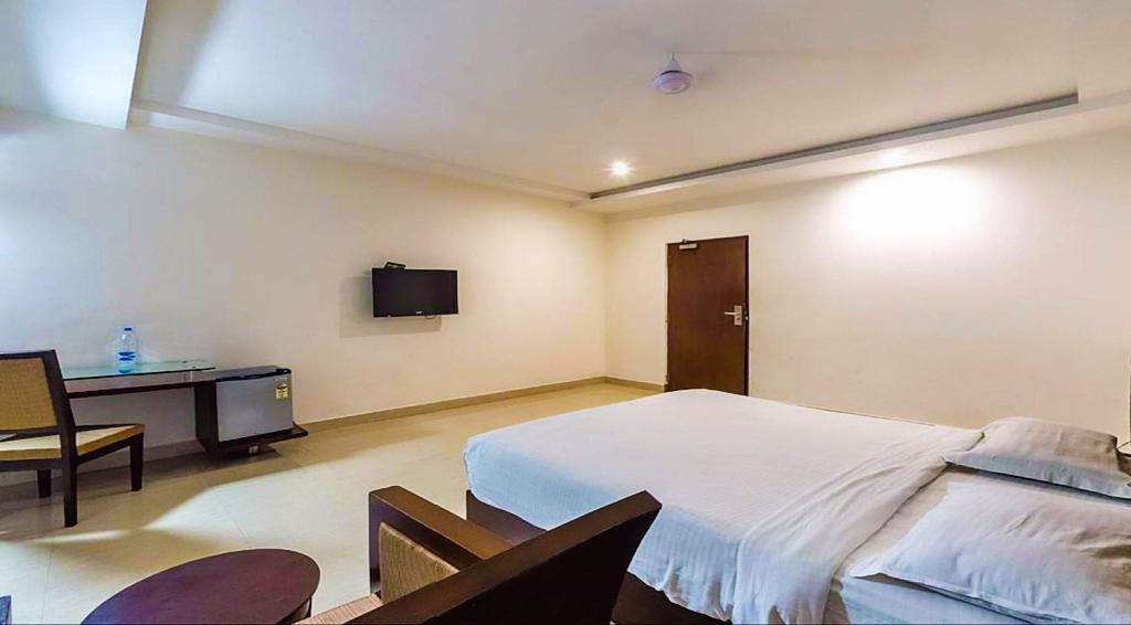 Hotel Central Park Ongole Dış mekan fotoğraf
